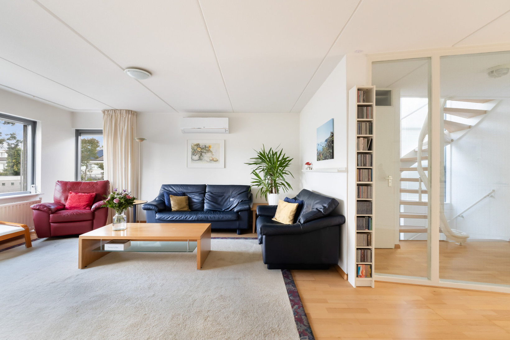 Twee-onder-één-kap te koop: Thorbeckelaan 49, Roosendaal