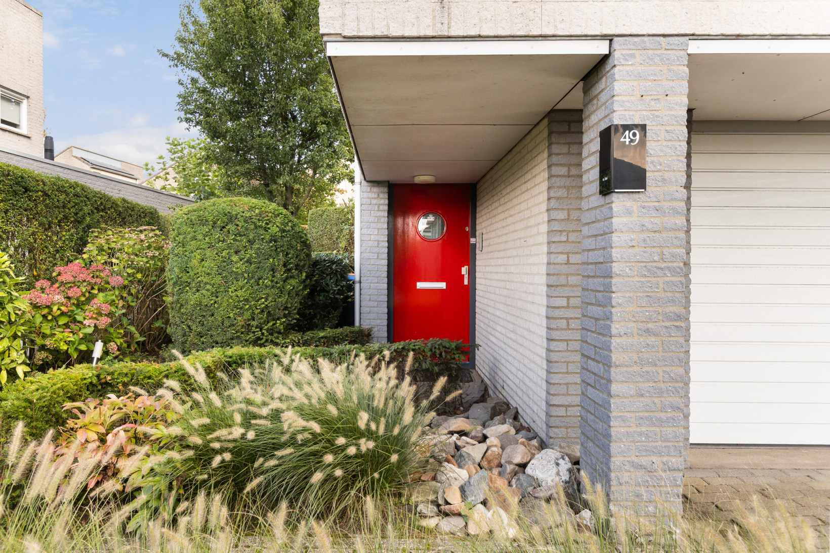 Twee-onder-één-kap te koop: Thorbeckelaan 49, Roosendaal