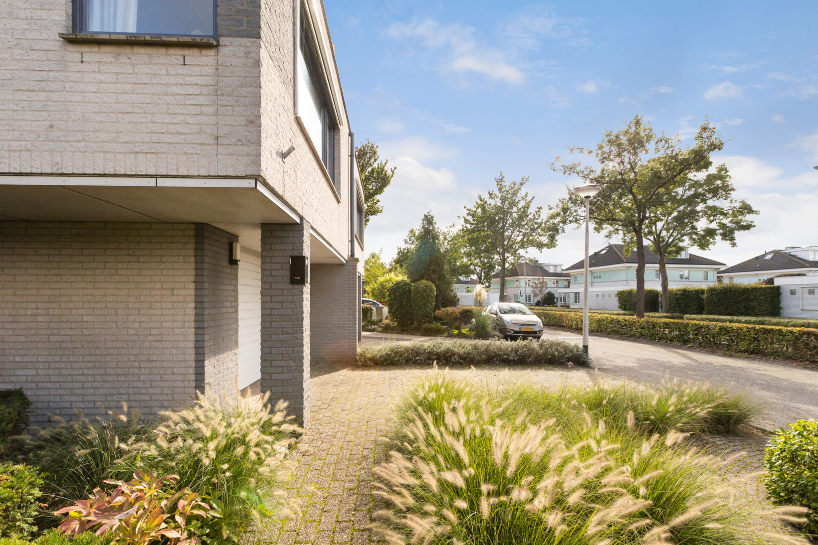 Twee-onder-één-kap te koop: Thorbeckelaan 49, Roosendaal