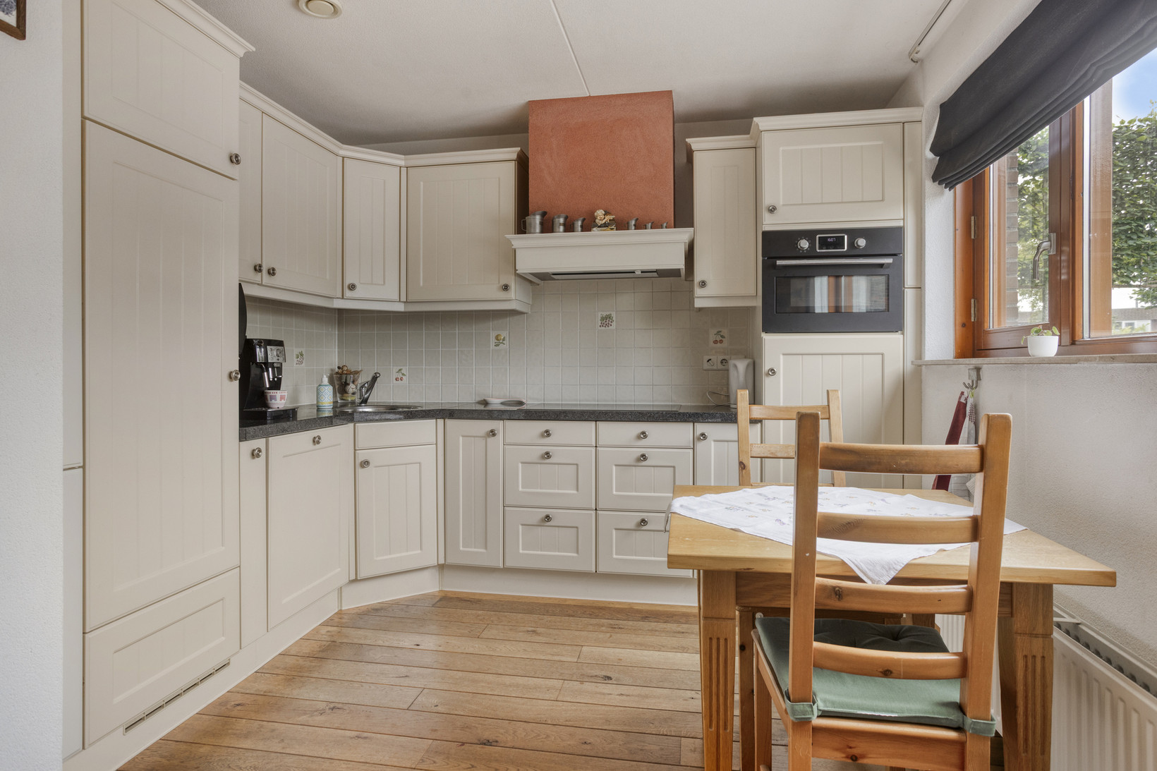Tussenwoning te koop: Maïsberg 9, Roosendaal