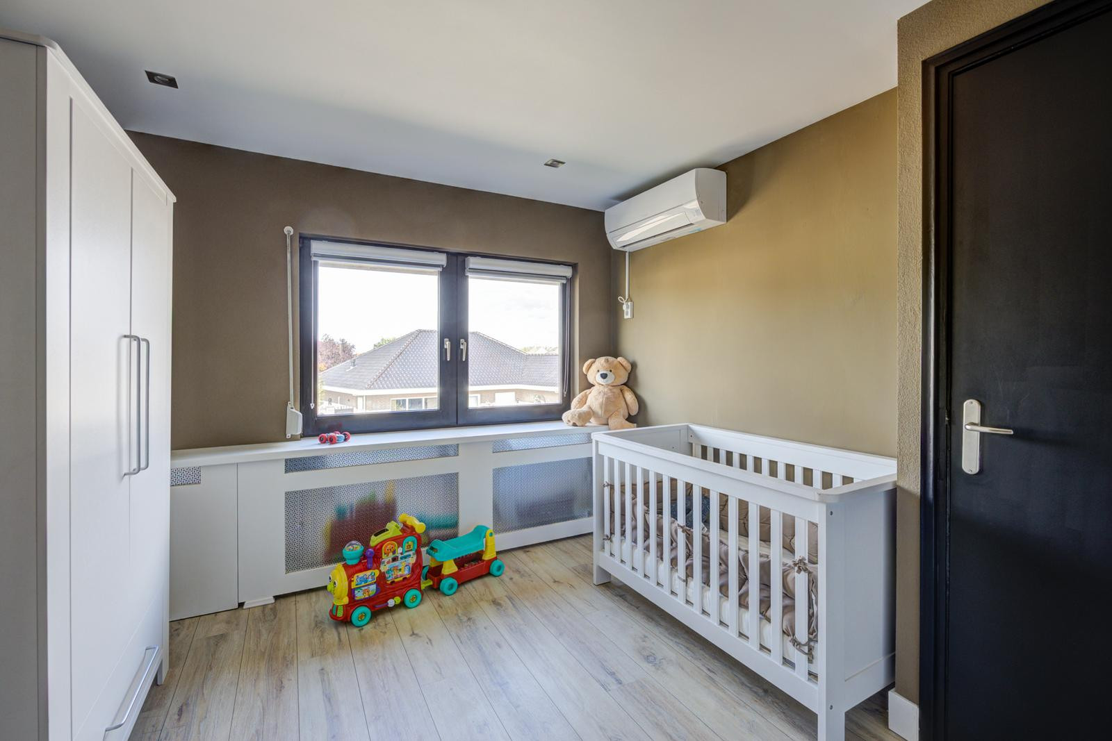 Vrijstaande woning te koop: Vijverstraat 63, St. Willebrord