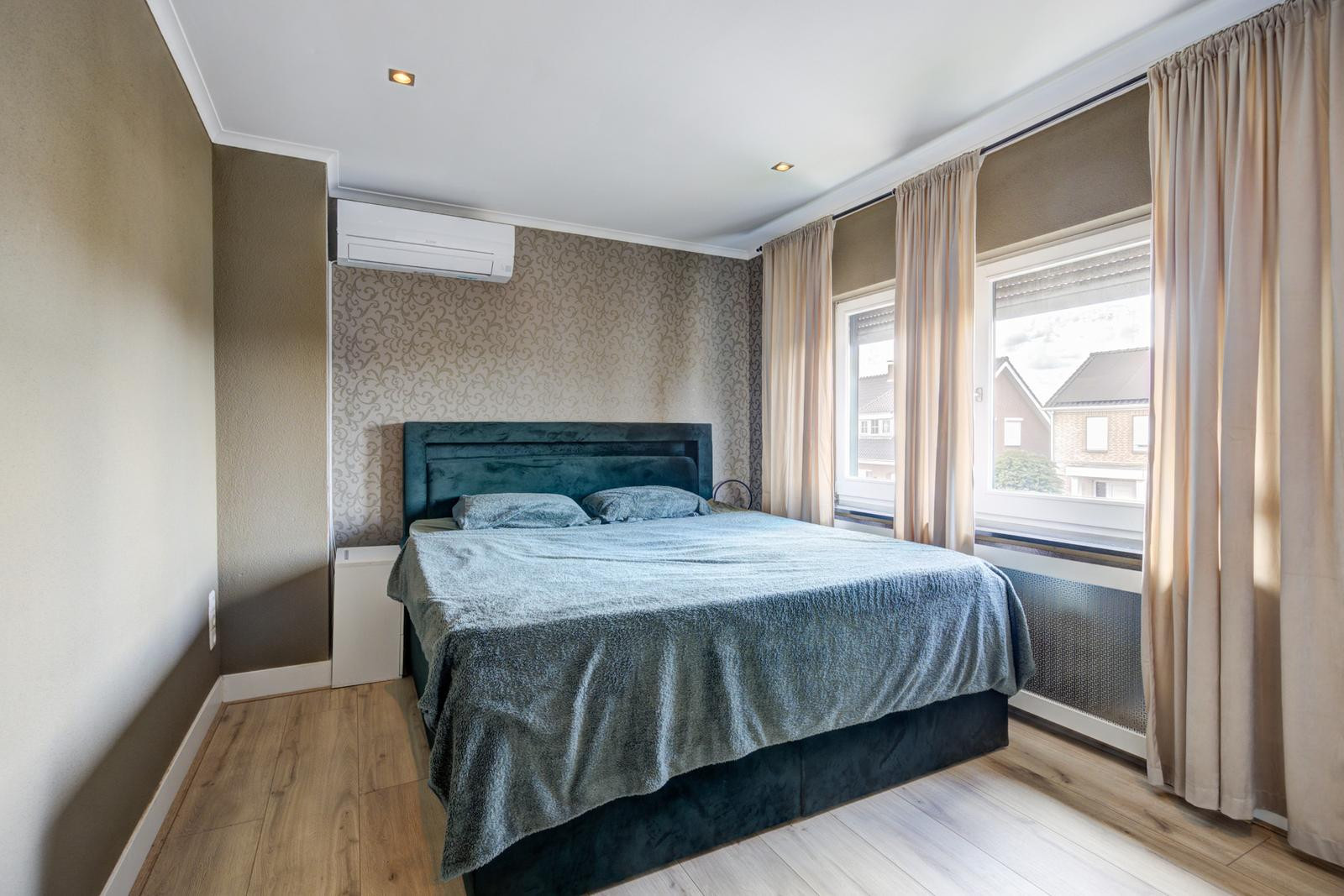 Vrijstaande woning te koop: Vijverstraat 63, St. Willebrord