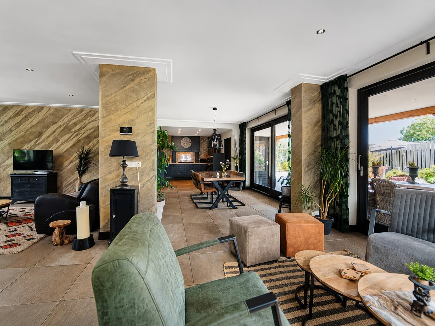 Vrijstaande woning te koop: Meidoornstraat 19, St. Willebrord