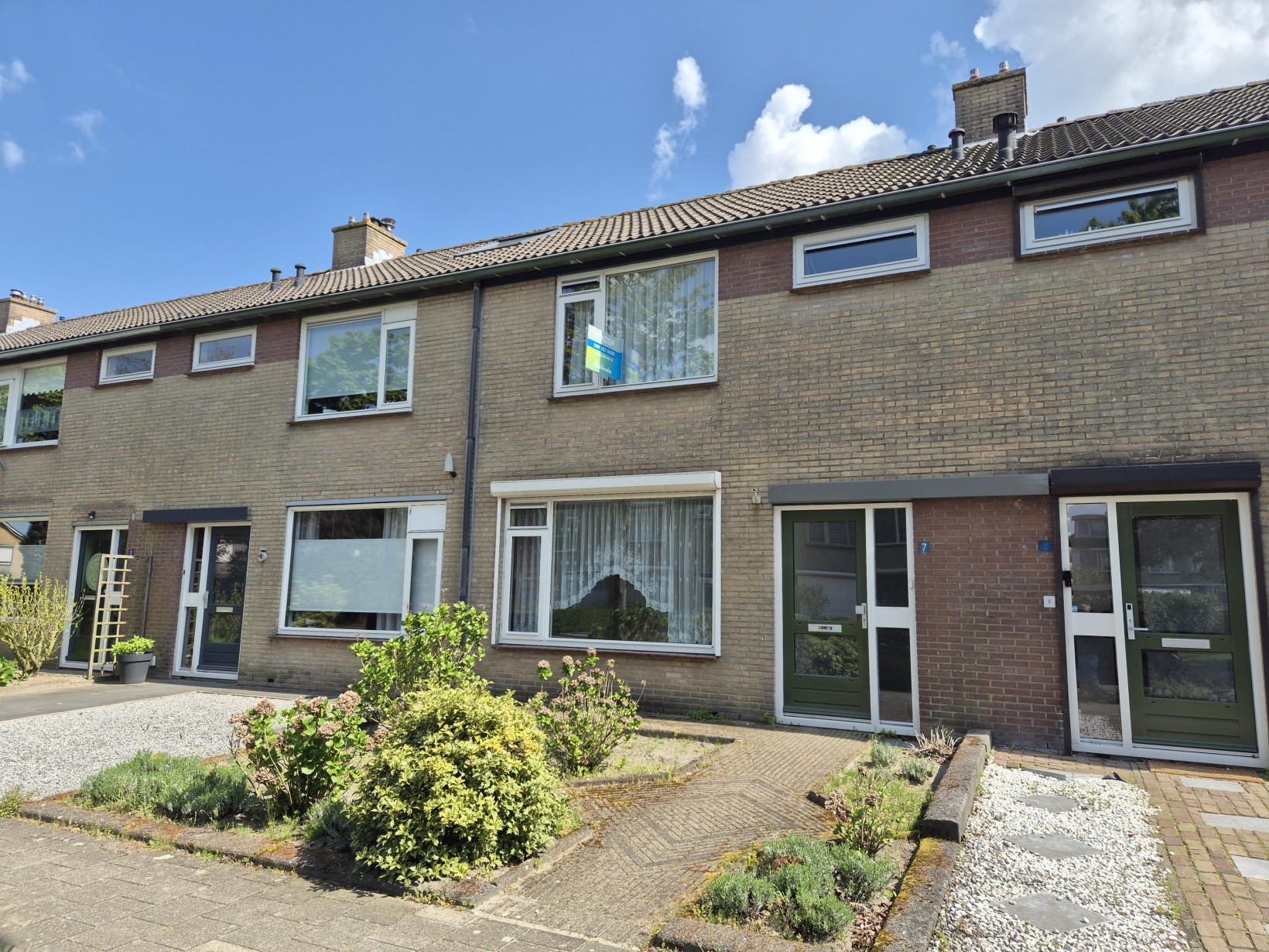 Tussenwoning te koop: Esdoornstraat 7, Heerle