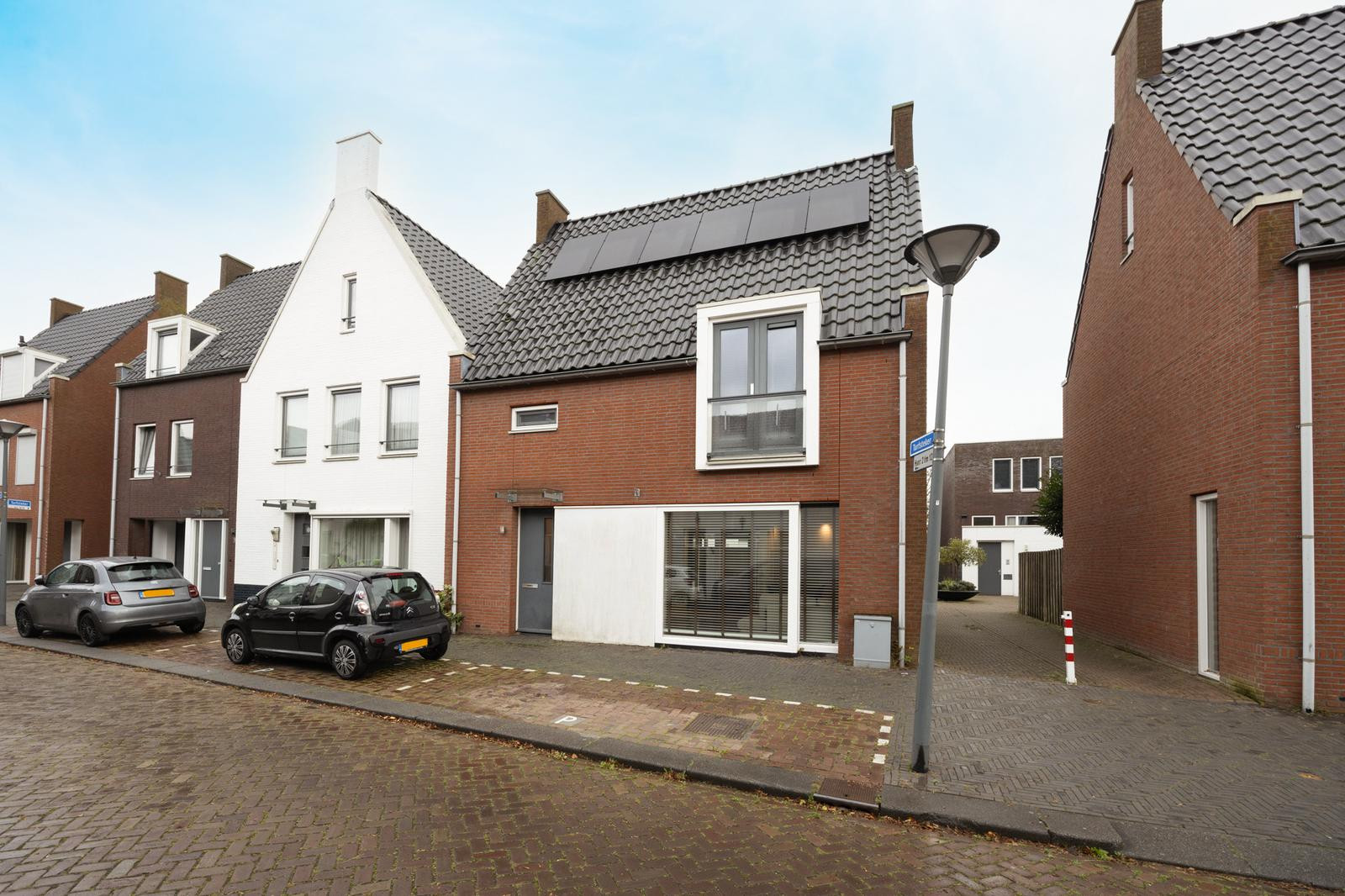 Hoekwoning te koop: Turfhoofd 6, Oudenbosch
