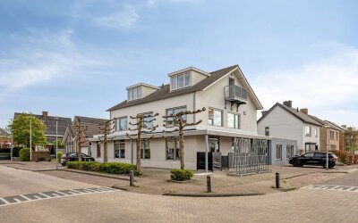 Spoorstraat 42