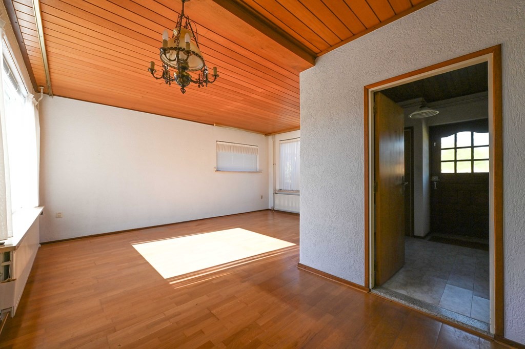 Vrijstaande woning te koop: Akkerlingen 13, Hoeven