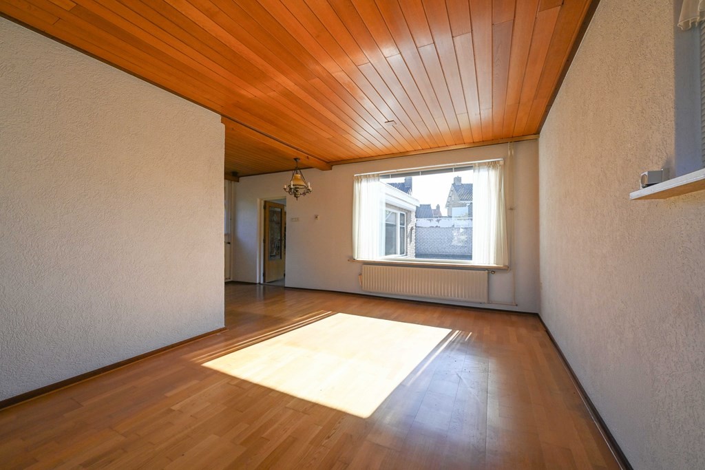 Vrijstaande woning te koop: Akkerlingen 13, Hoeven