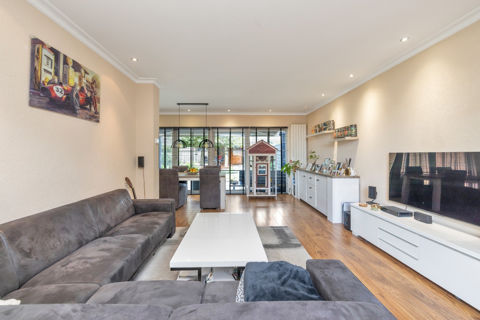 Tussenwoning te koop: Timberwolfstraat 16, Standdaarbuiten