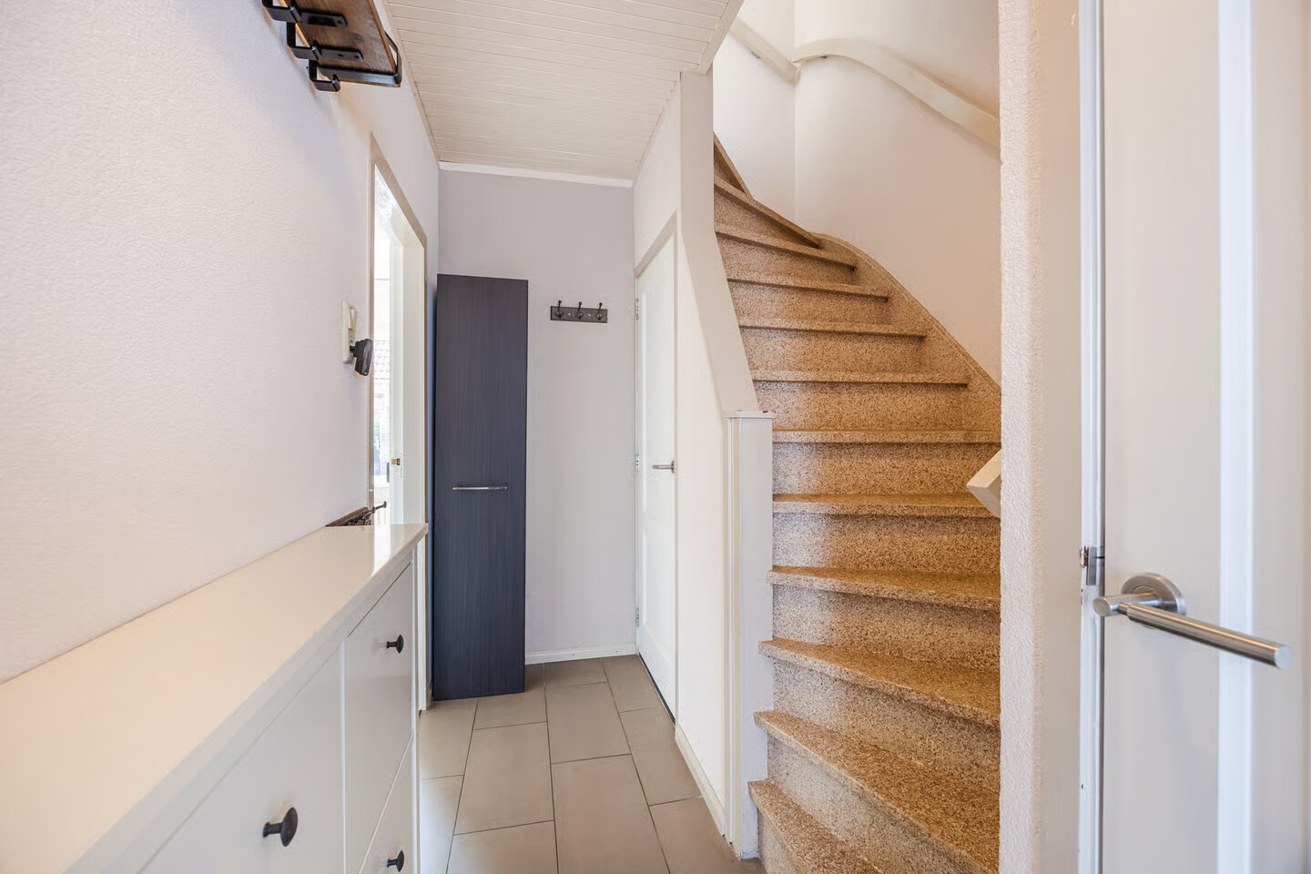 Tussenwoning te koop: Doctor Ariënslaan 155, Zevenbergen
