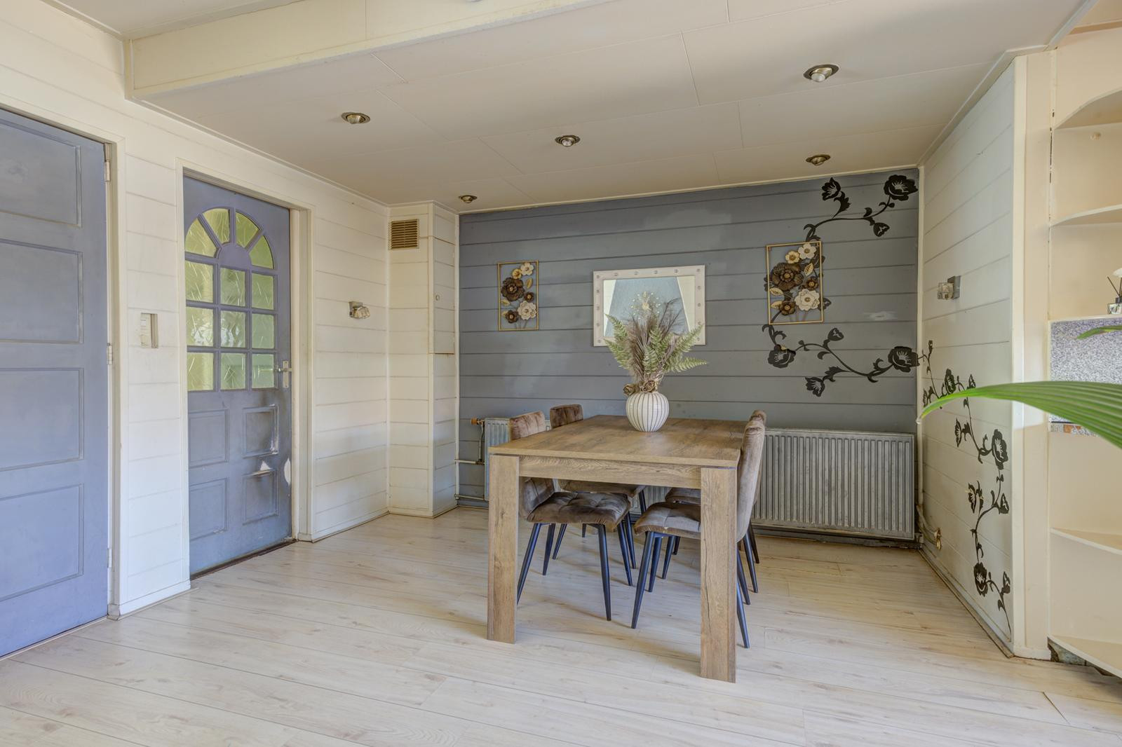 Tussenwoning te koop: van Strijenstraat 42, Zevenbergen