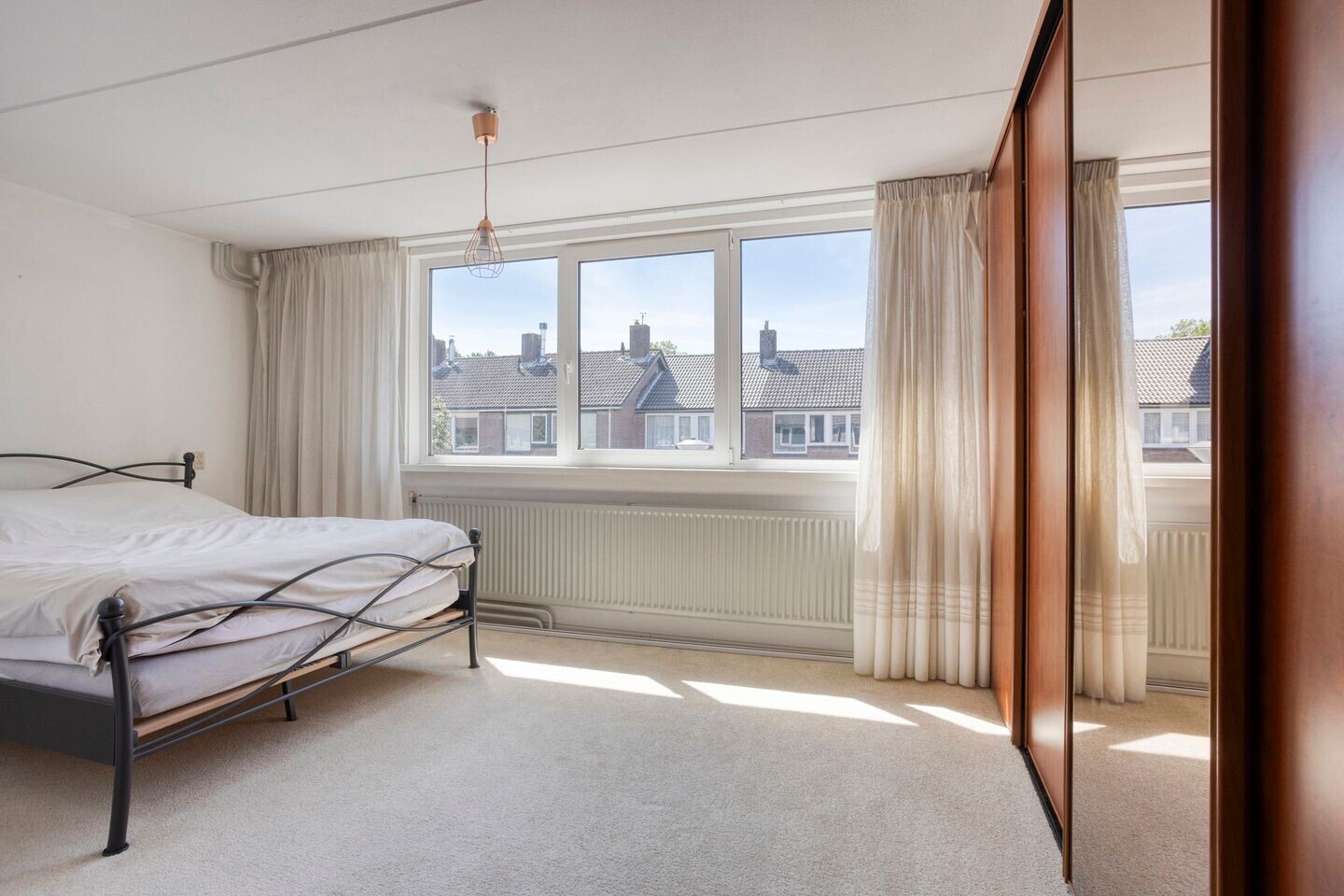 Tussenwoning te koop: Hertogendal 16, Zevenbergen