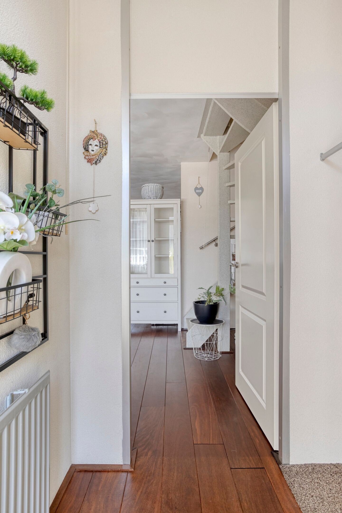 Tussenwoning te koop: Hertogendal 16, Zevenbergen