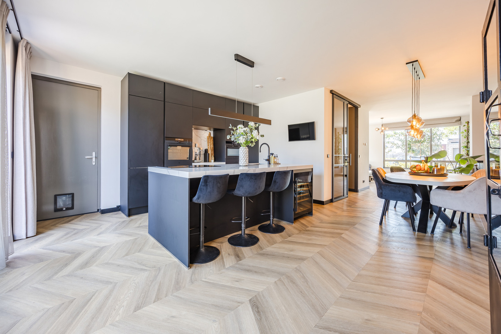 Hoekwoning te koop: Parelmoer 25, Zevenbergen