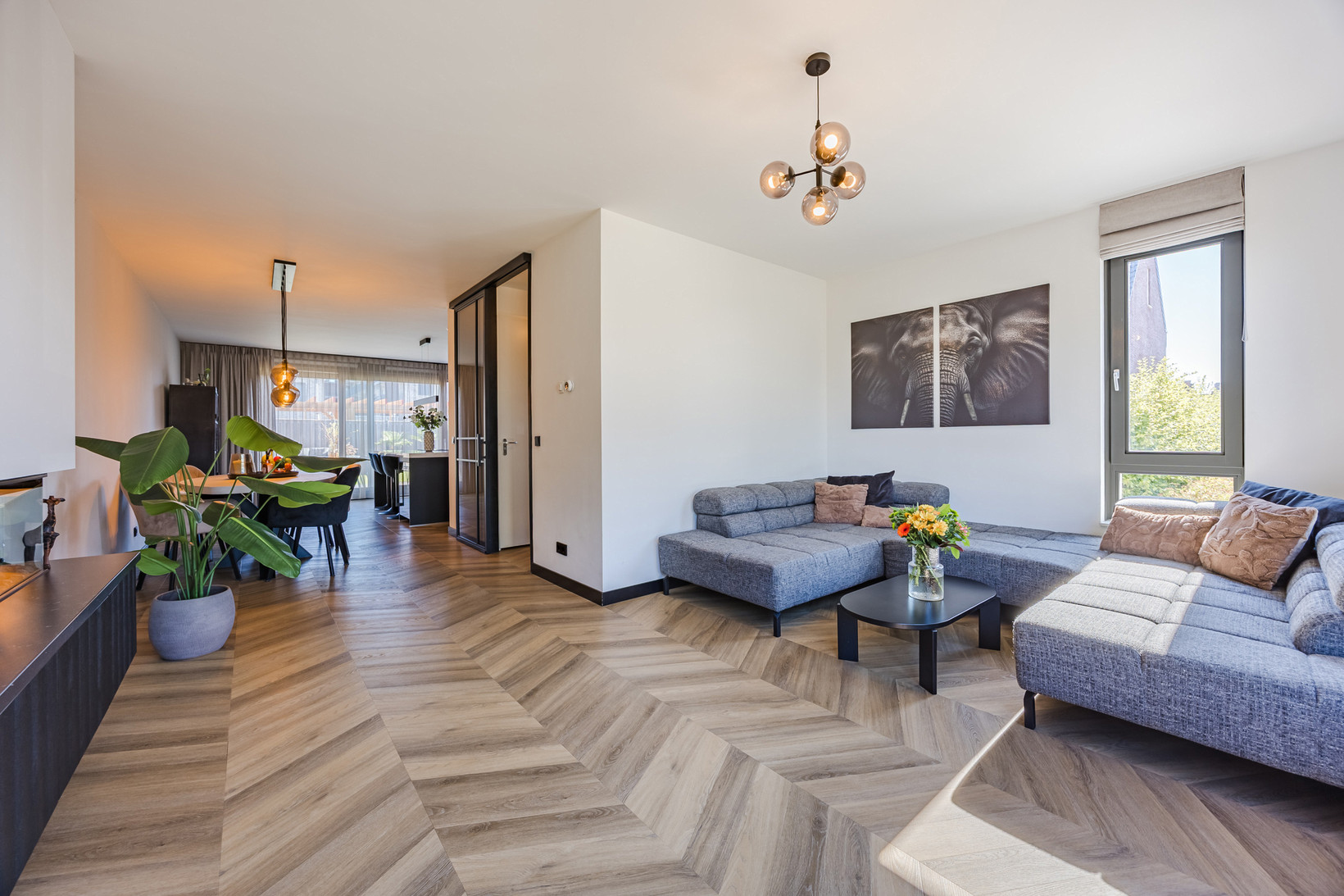 Hoekwoning te koop: Parelmoer 25, Zevenbergen