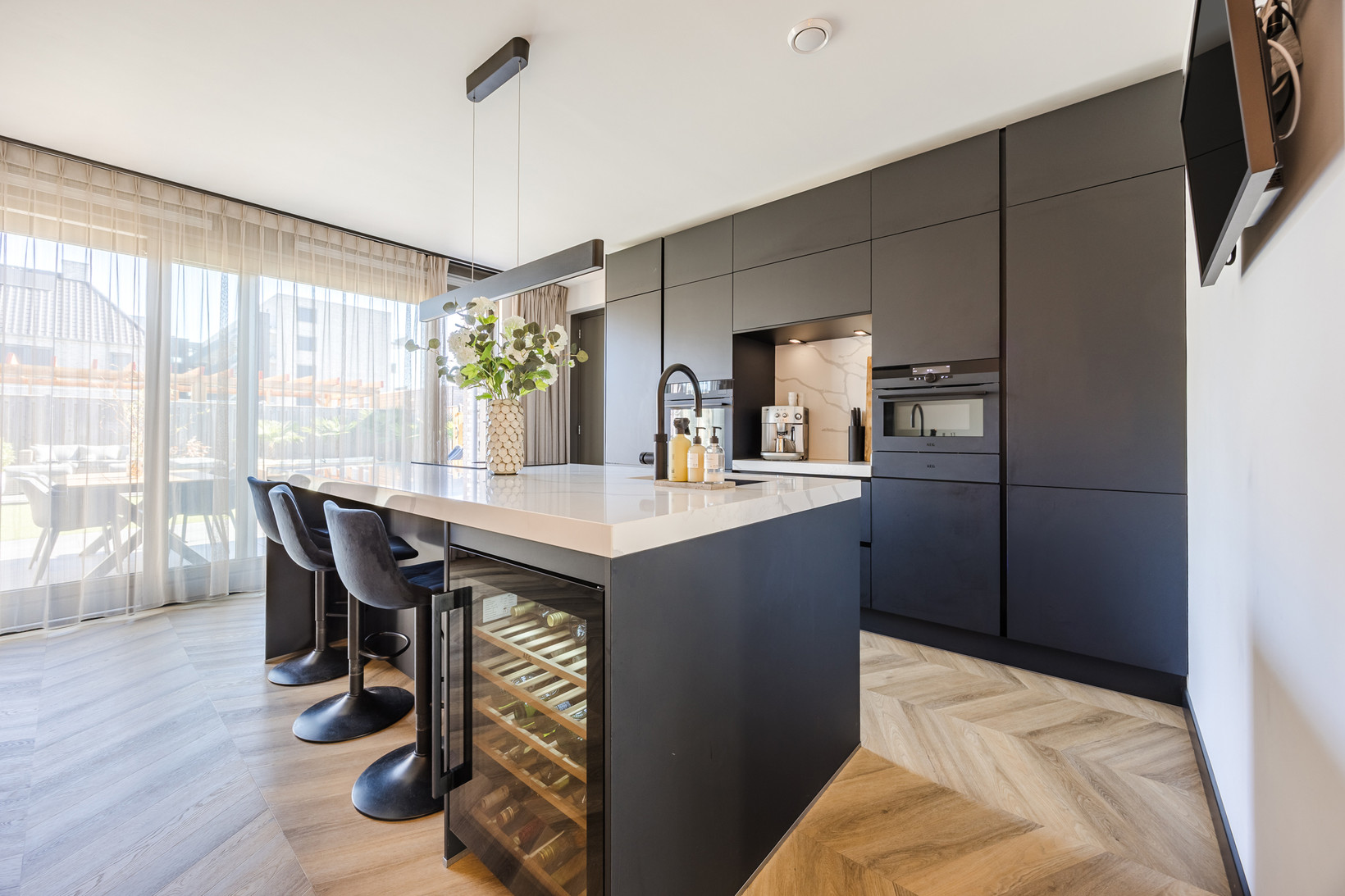 Hoekwoning te koop: Parelmoer 25, Zevenbergen