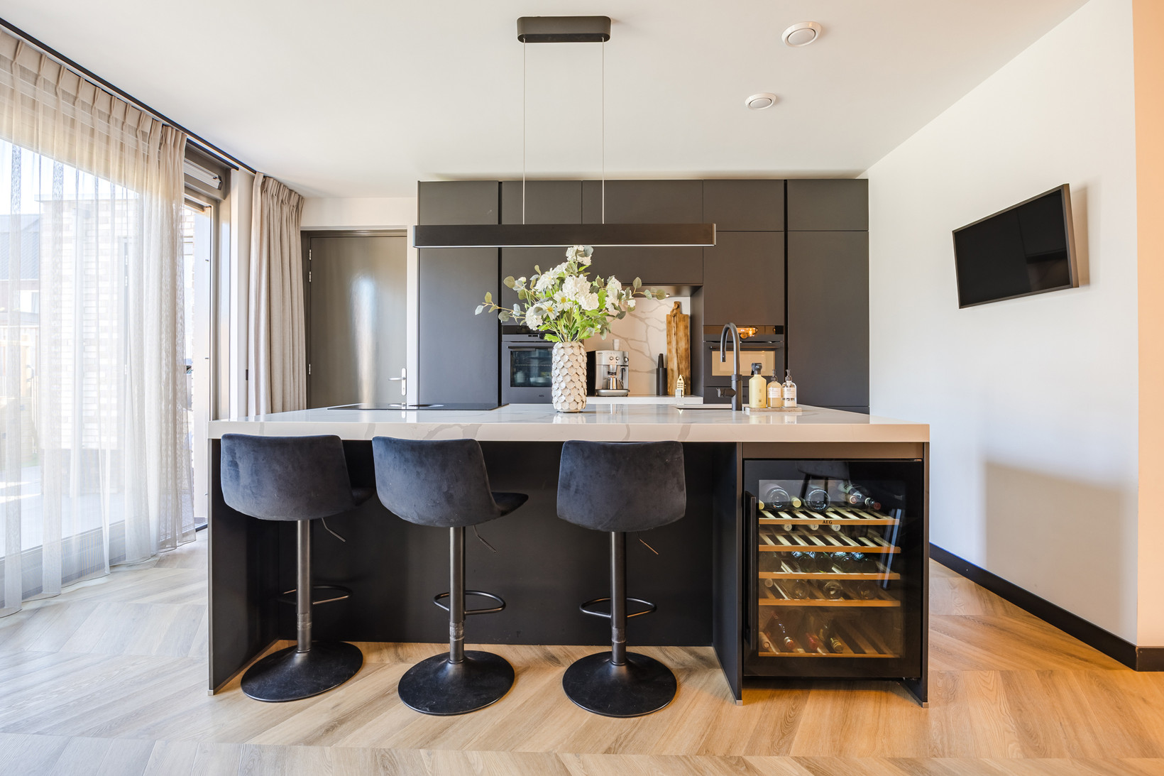 Hoekwoning te koop: Parelmoer 25, Zevenbergen