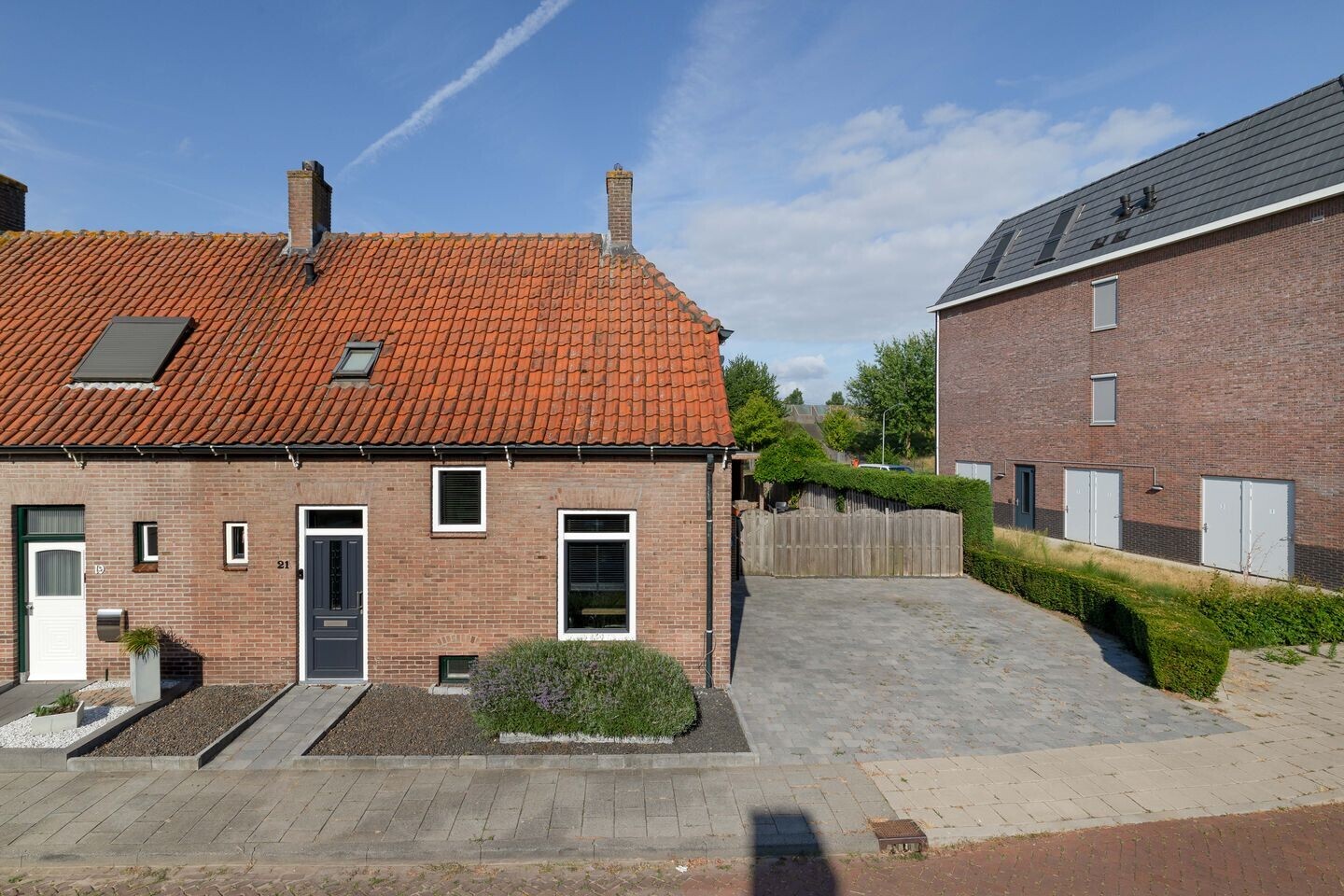Twee-onder-één-kap te koop: Frisostraat 21, Zevenbergschen Hoek