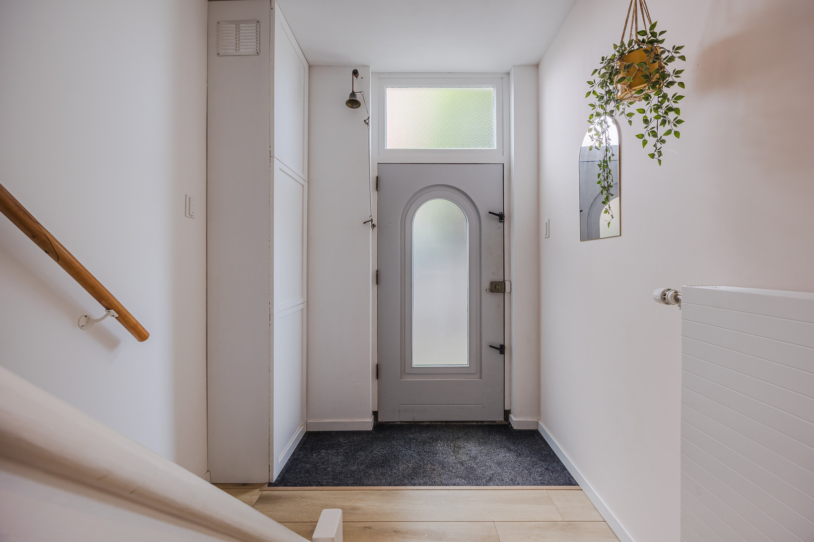 Twee-onder-één-kap te koop: Hoofdstraat 9, Zevenbergschen Hoek