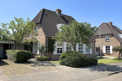 Cees van Ge. 5