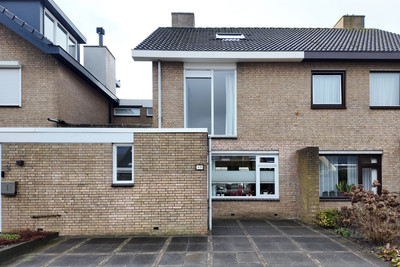 Andries Vie. 5