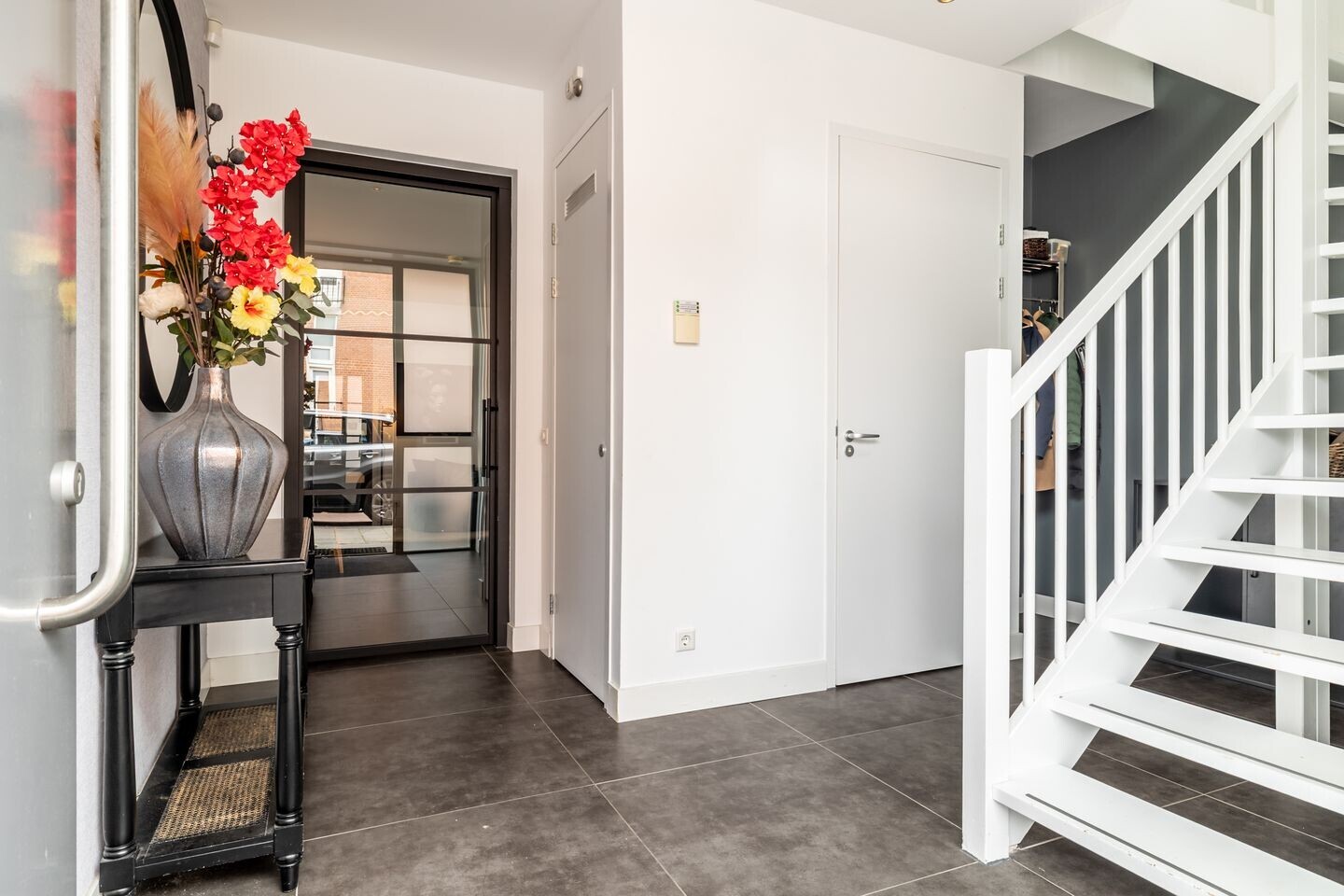 Hoekwoning te koop: Smits van Waesberghestraat 16, Breda