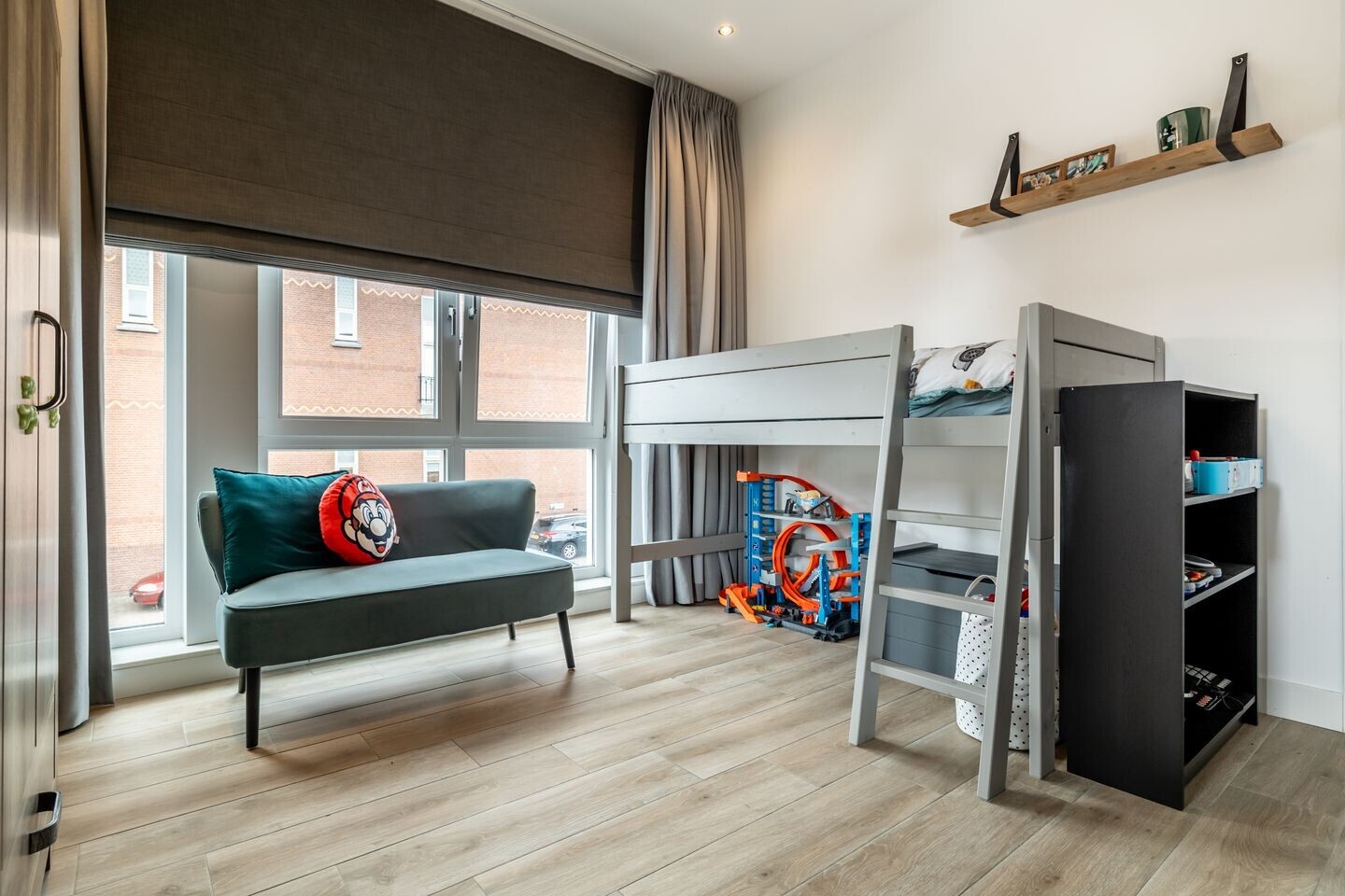 Hoekwoning te koop: Smits van Waesberghestraat 16, Breda