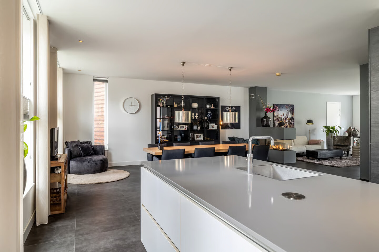 Hoekwoning te koop: Smits van Waesberghestraat 16, Breda
