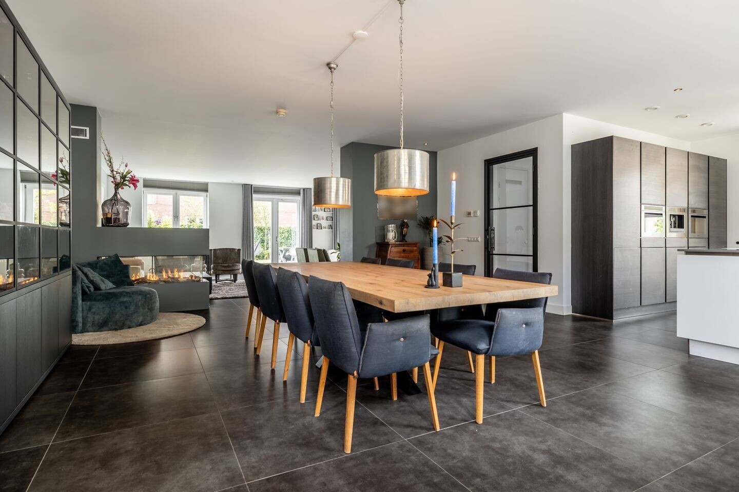 Hoekwoning te koop: Smits van Waesberghestraat 16, Breda