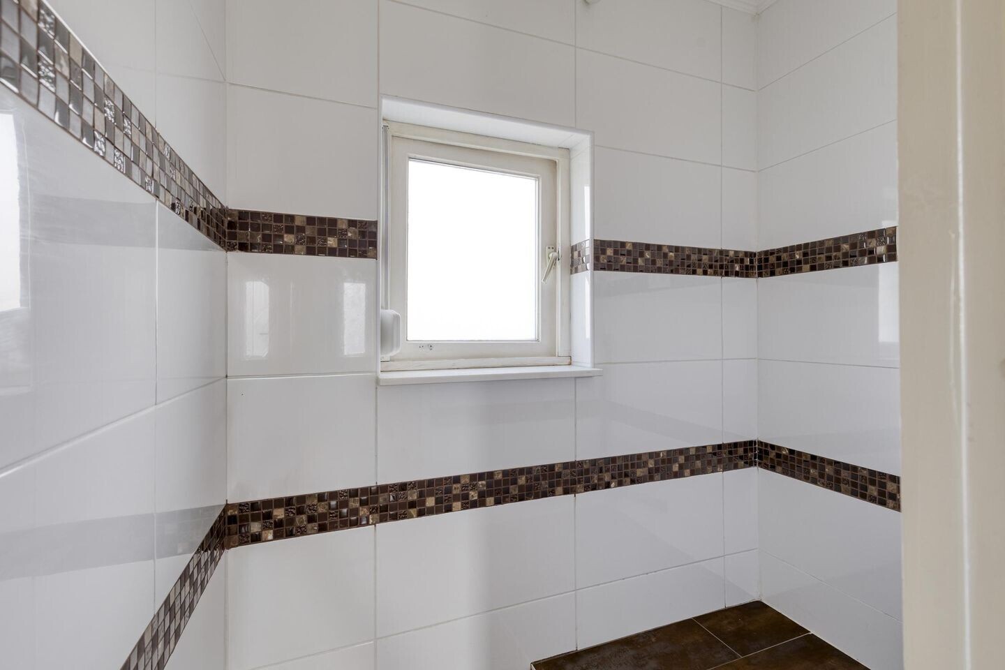 Tussenwoning te koop: Dr. Struyckenstraat 147, Breda