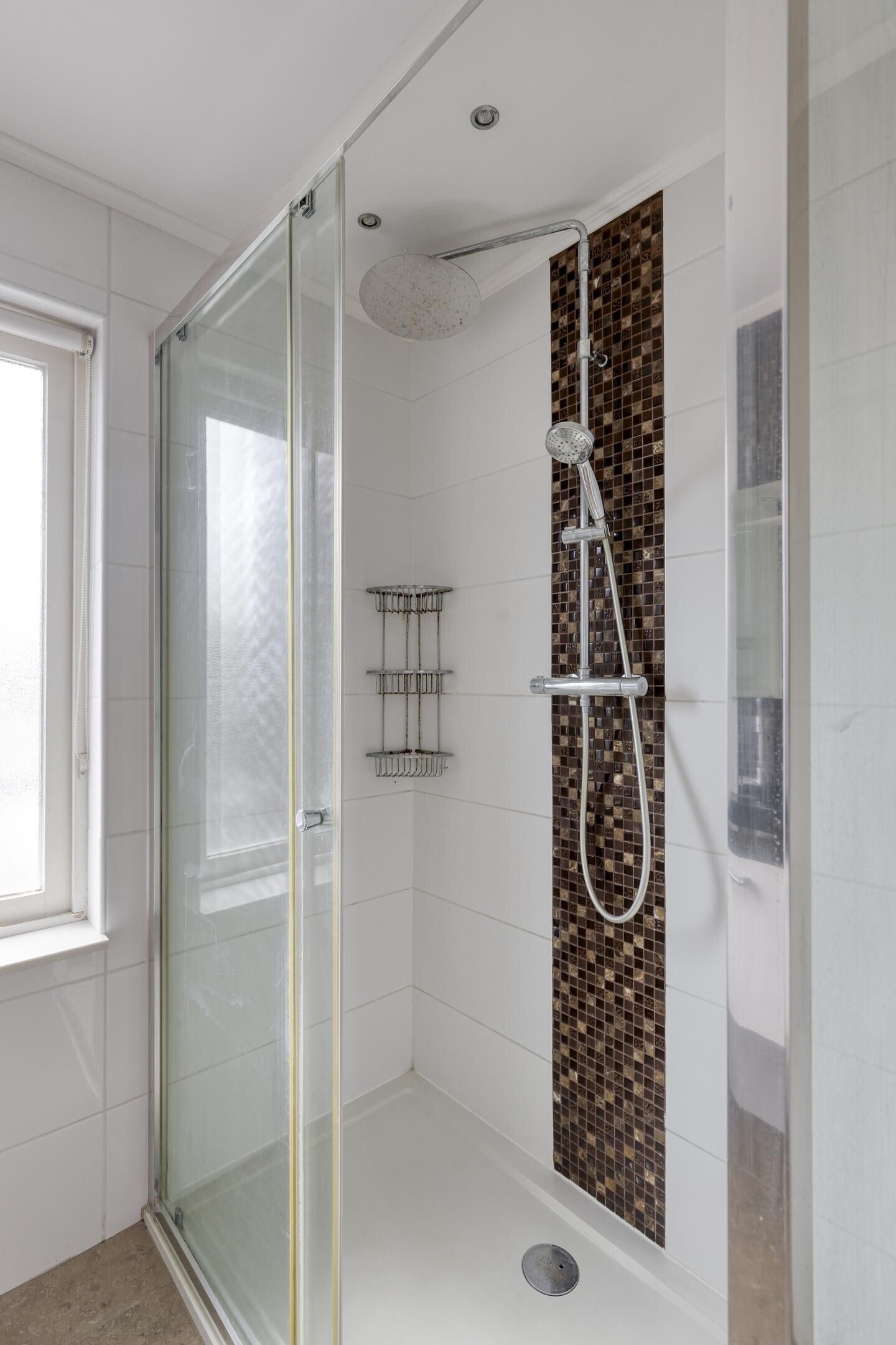 Tussenwoning te koop: Dr. Struyckenstraat 147, Breda