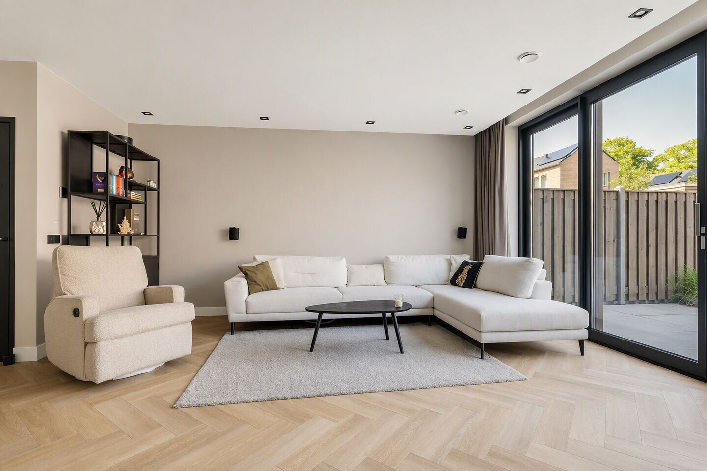 Tussenwoning te koop: Jan Ligthartstraat 24, Breda