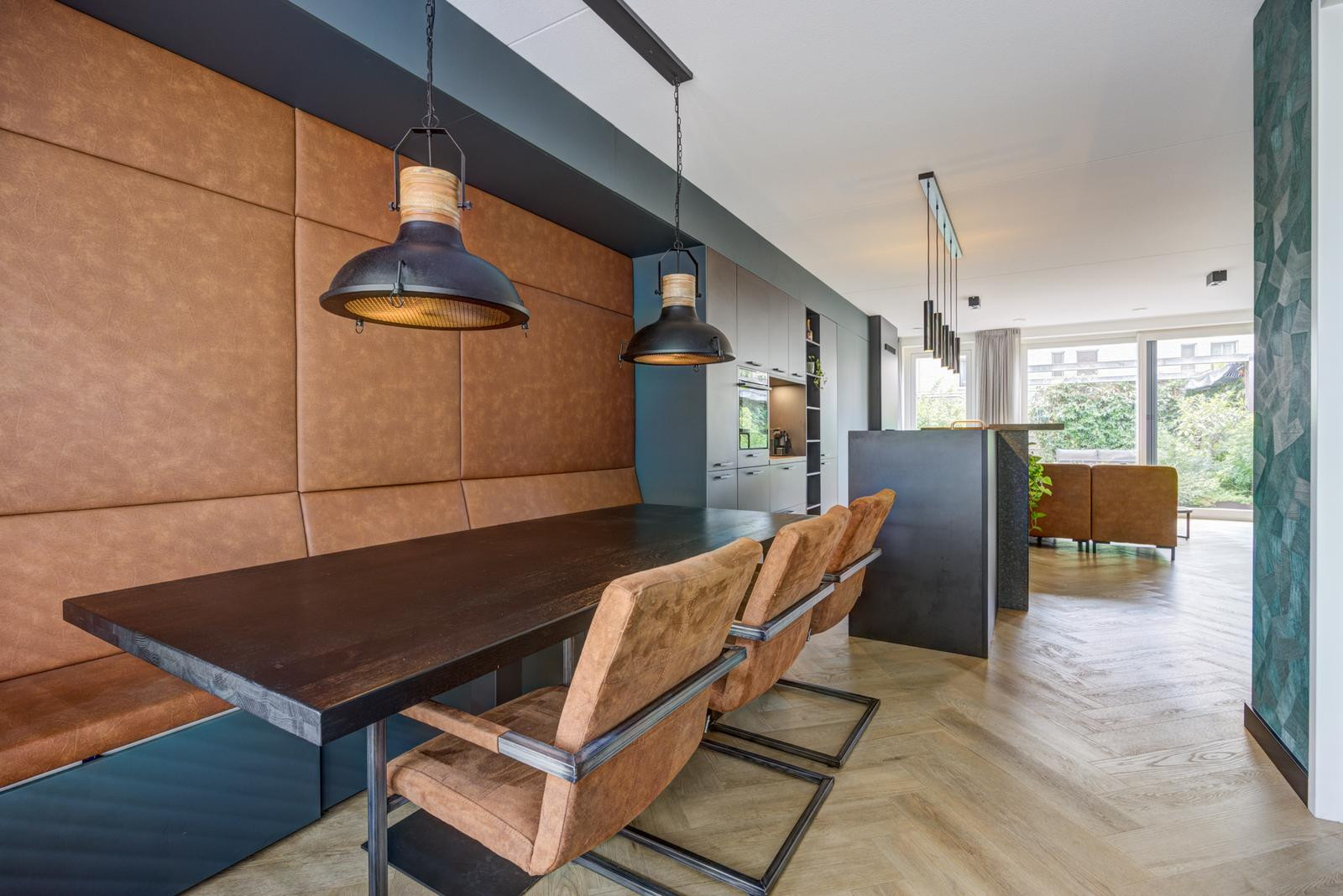 Tussenwoning te koop: Jan Ligthartstraat 32, Breda