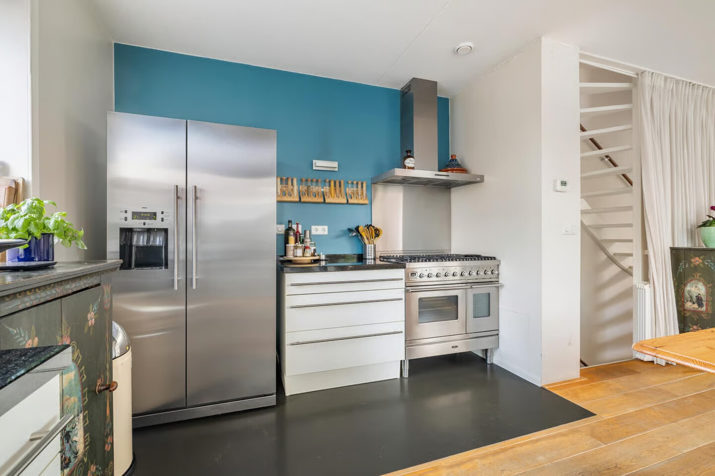 Tussenwoning te koop: Kronenburgwerf 19, Breda