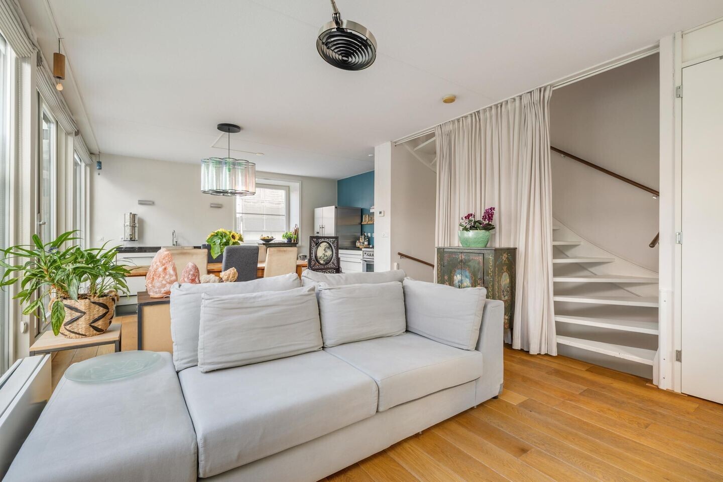 Tussenwoning te koop: Kronenburgwerf 19, Breda