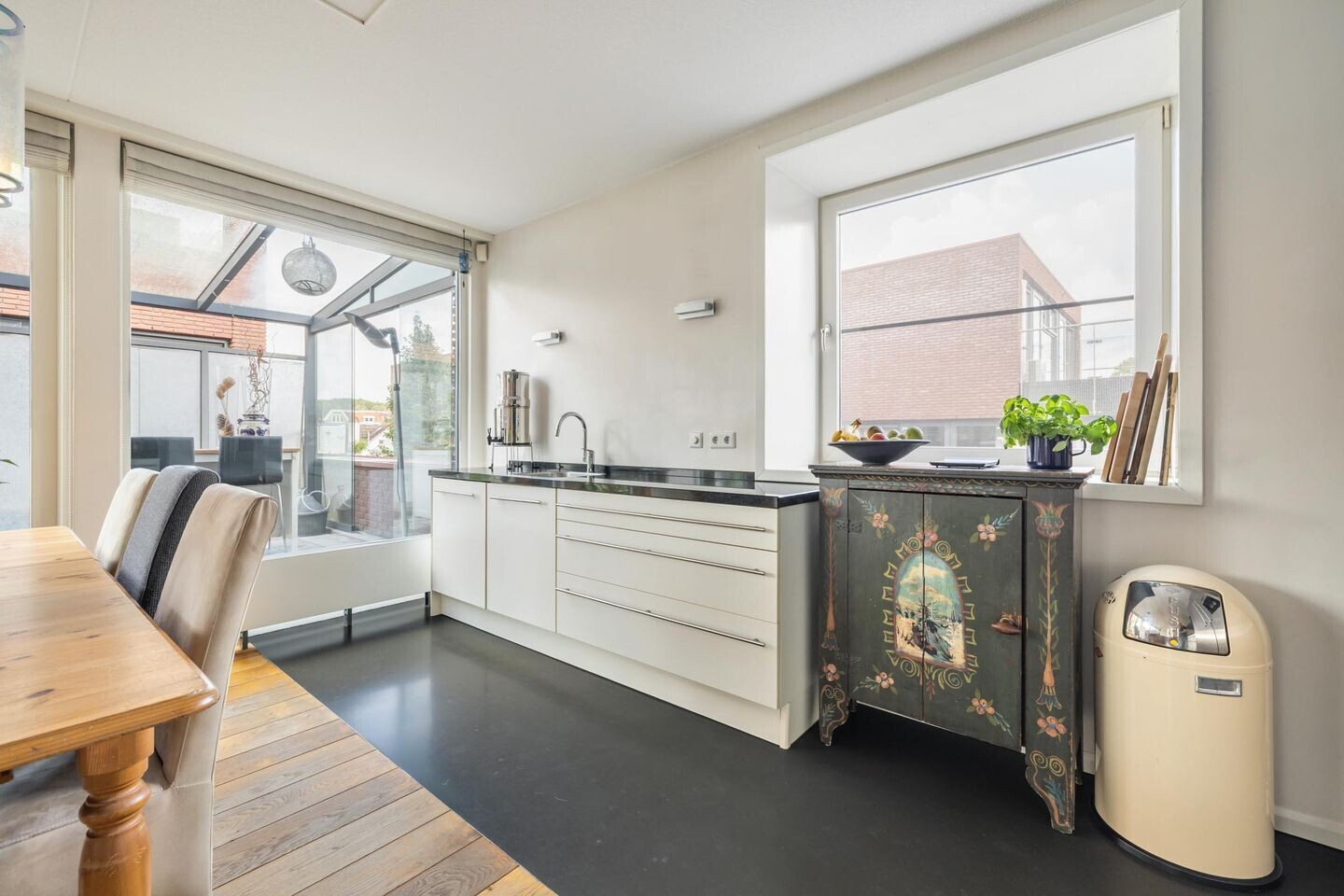 Tussenwoning te koop: Kronenburgwerf 19, Breda