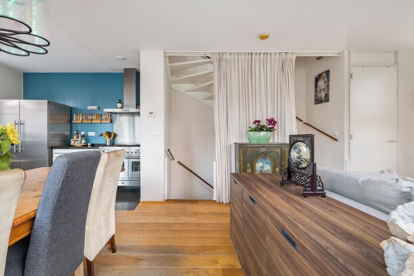 Tussenwoning te koop: Kronenburgwerf 19, Breda
