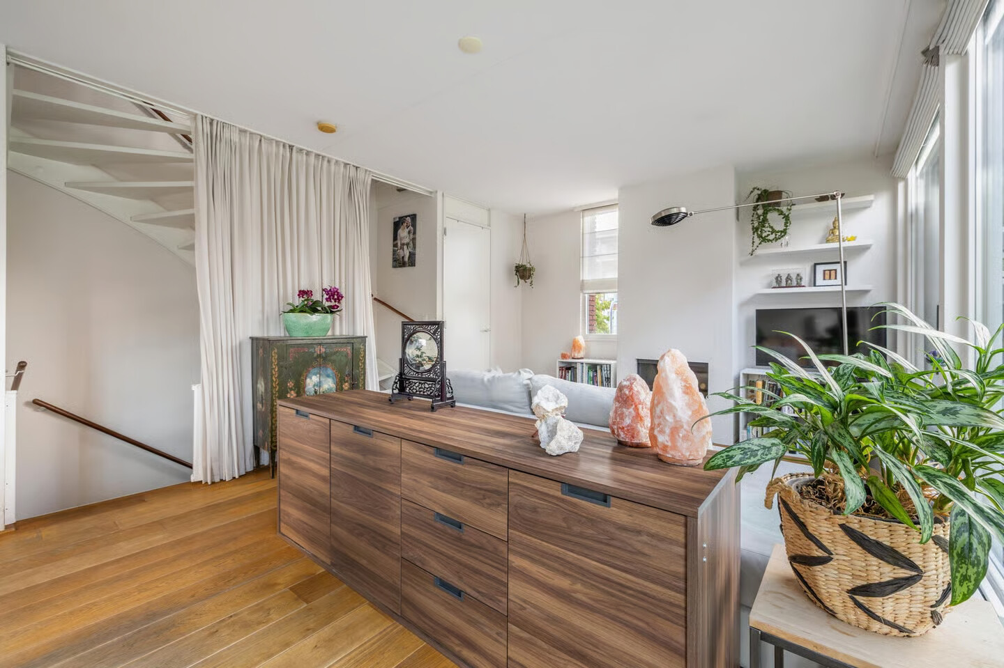 Tussenwoning te koop: Kronenburgwerf 19, Breda