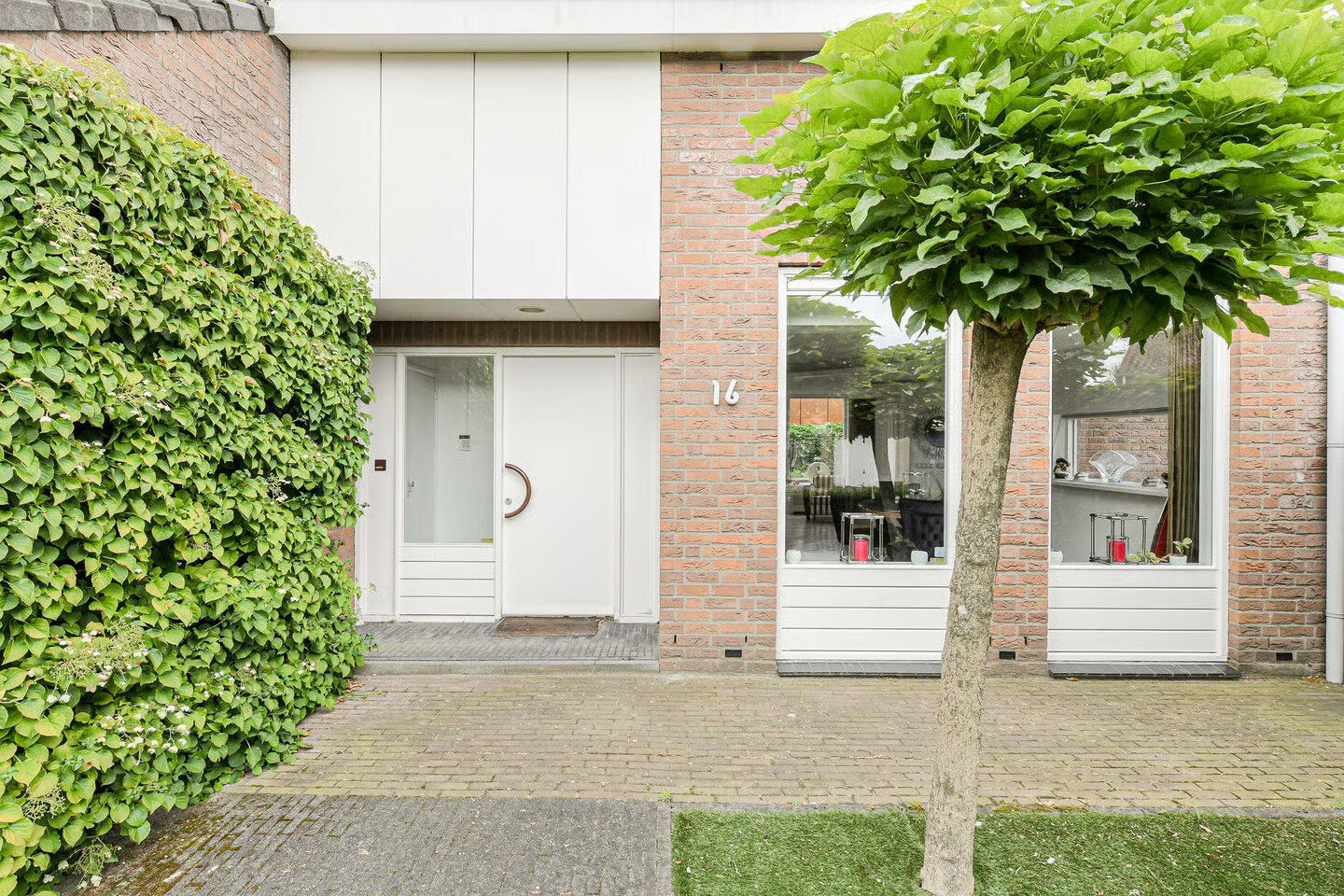 Vrijstaande woning te koop: Zuilenstraat 16, Breda