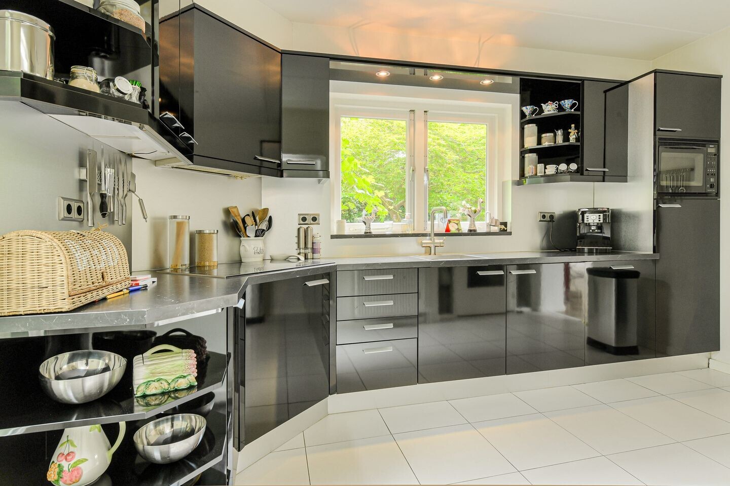 Vrijstaande woning te koop: Zuilenstraat 16, Breda