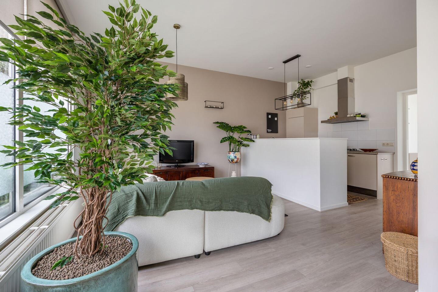 Appartement te koop: Heuvelplein 288, Breda