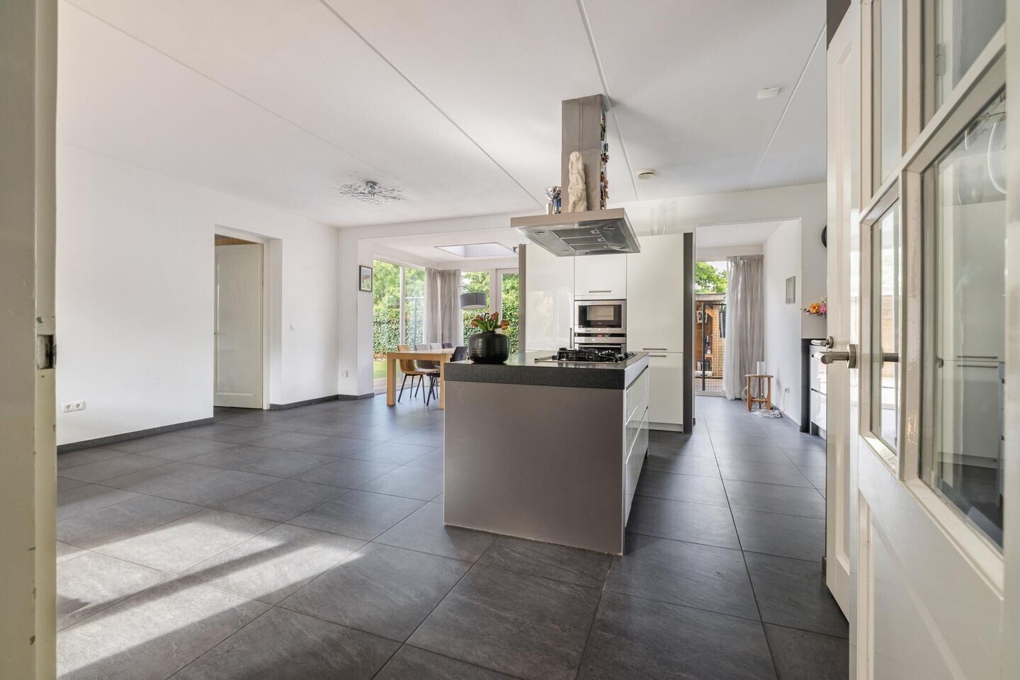 Vrijstaande woning te koop: Liesbospark 44, Breda