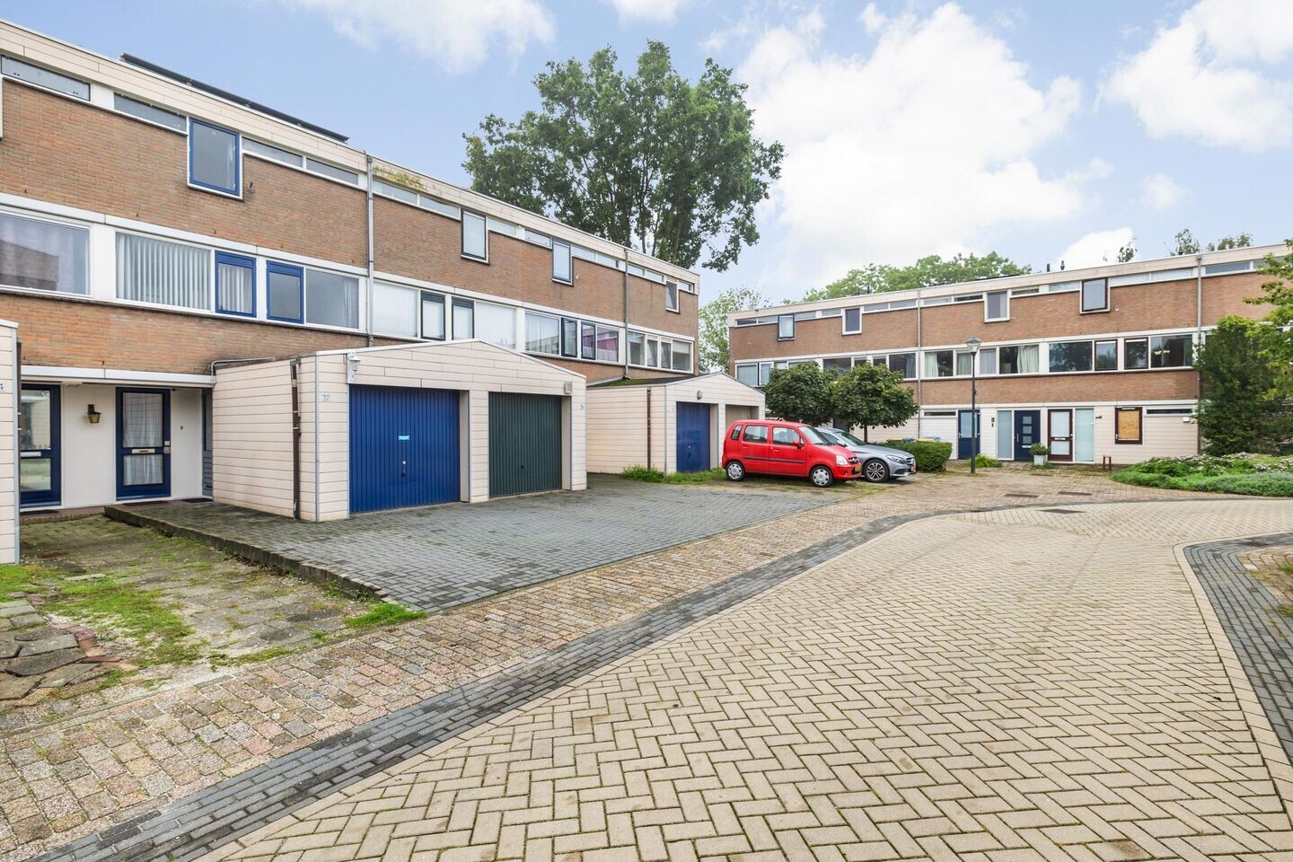 Tussenwoning te koop: Vloed 32, Breda