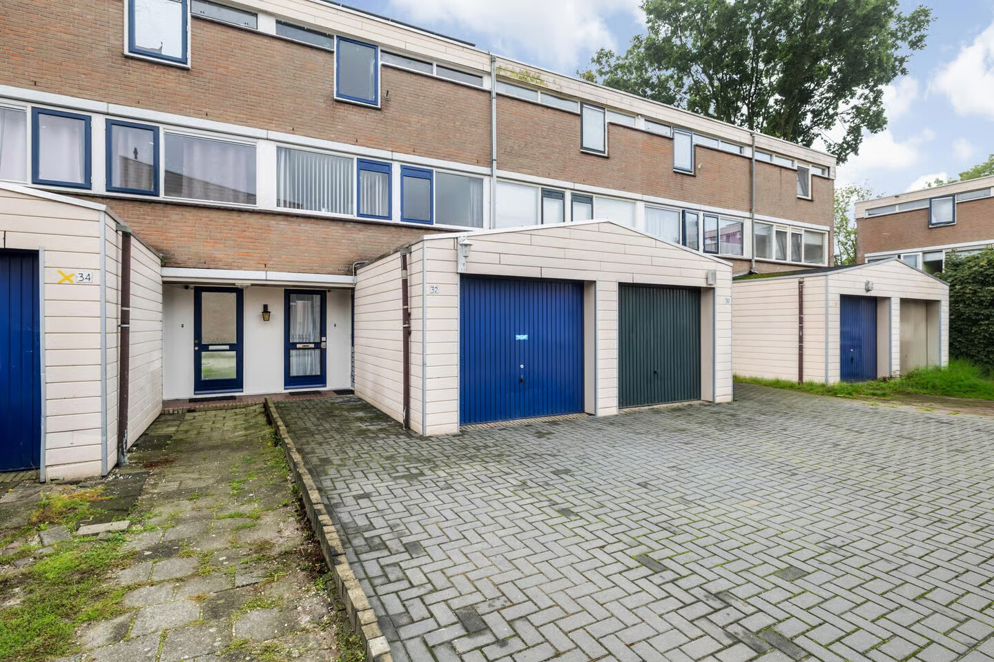 Tussenwoning te koop: Vloed 32, Breda