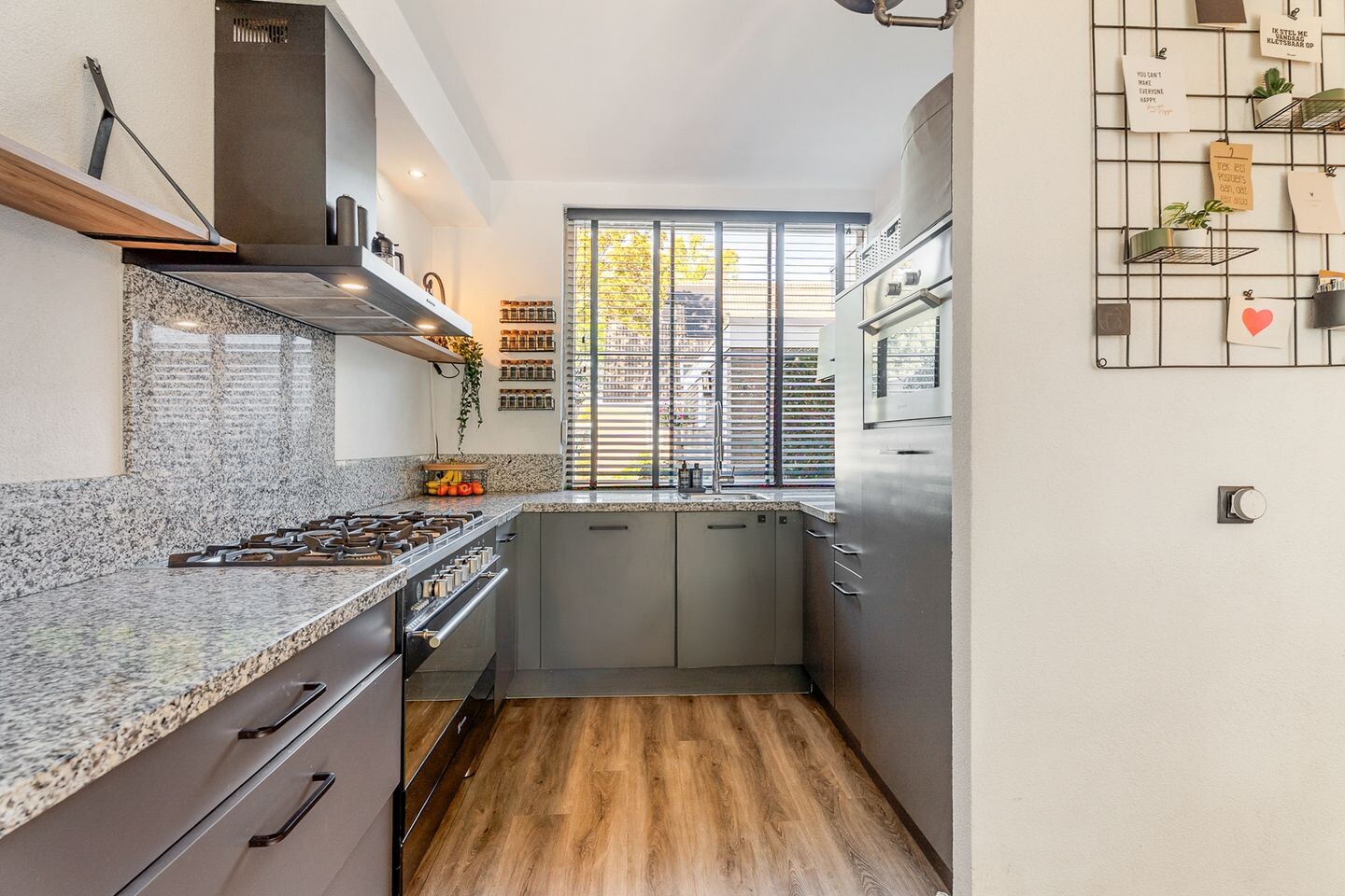 Tussenwoning te koop: Kampakker 20, Breda