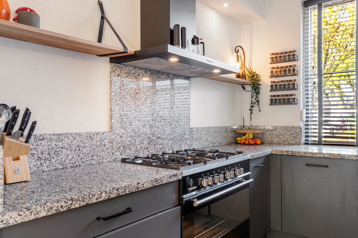 Tussenwoning te koop: Kampakker 20, Breda