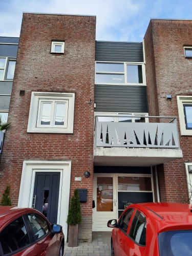 Burgemeeste. 4