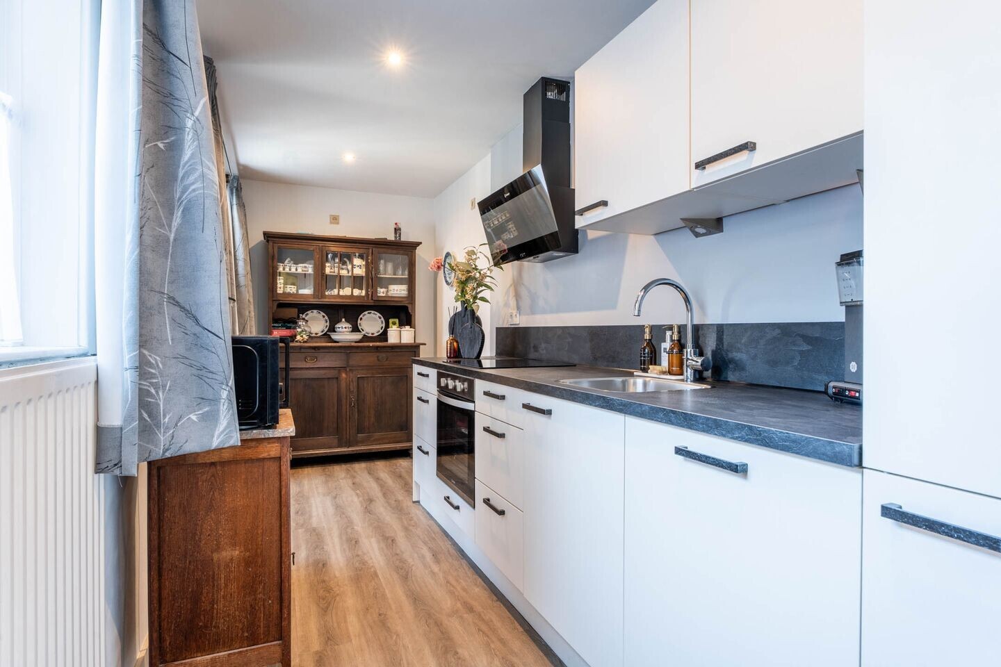 Tussenwoning te koop: Lunetstraat 42, Breda