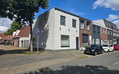 Beekstraat 28