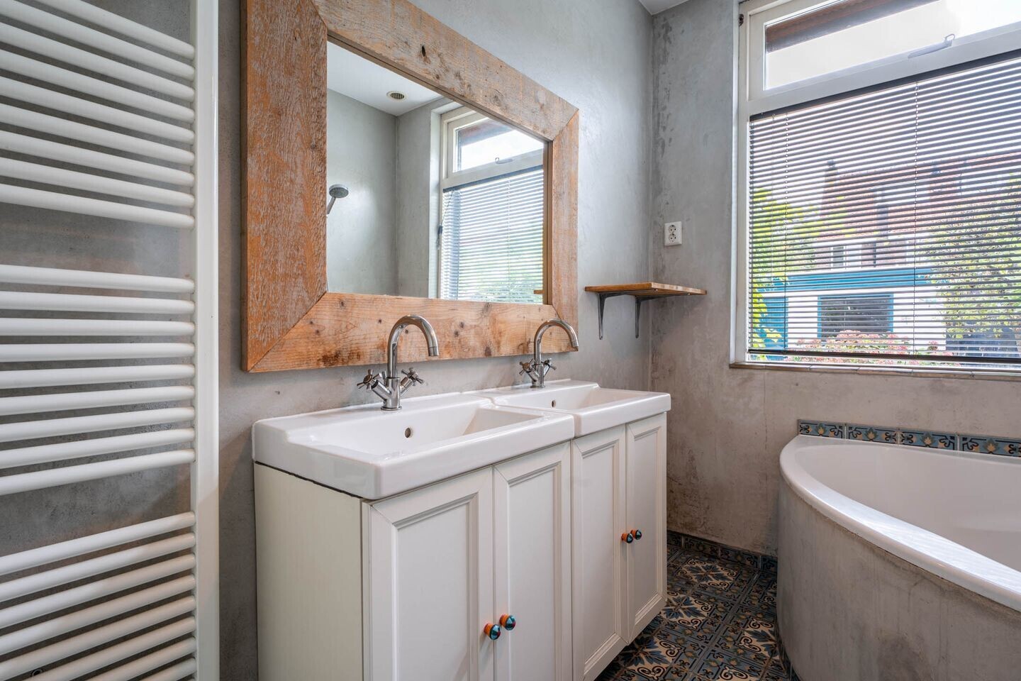 Tussenwoning te koop: Nuijtsstraat 5, Breda